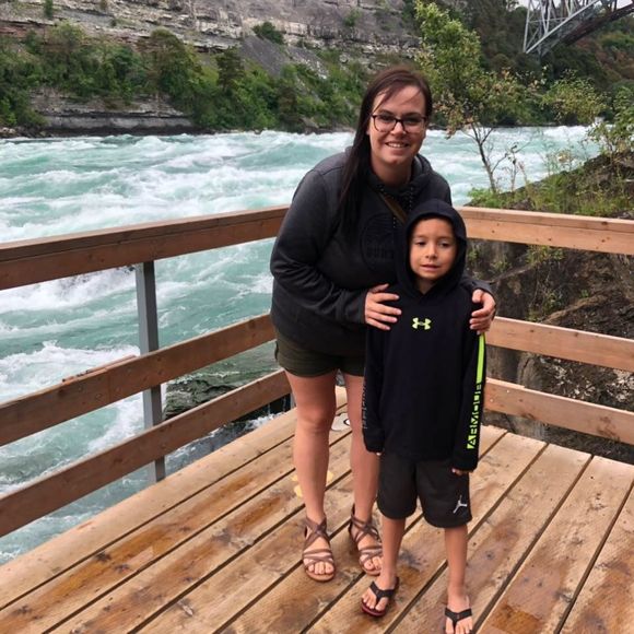 Meet your Posher, Amanda - Picture 1 of 1